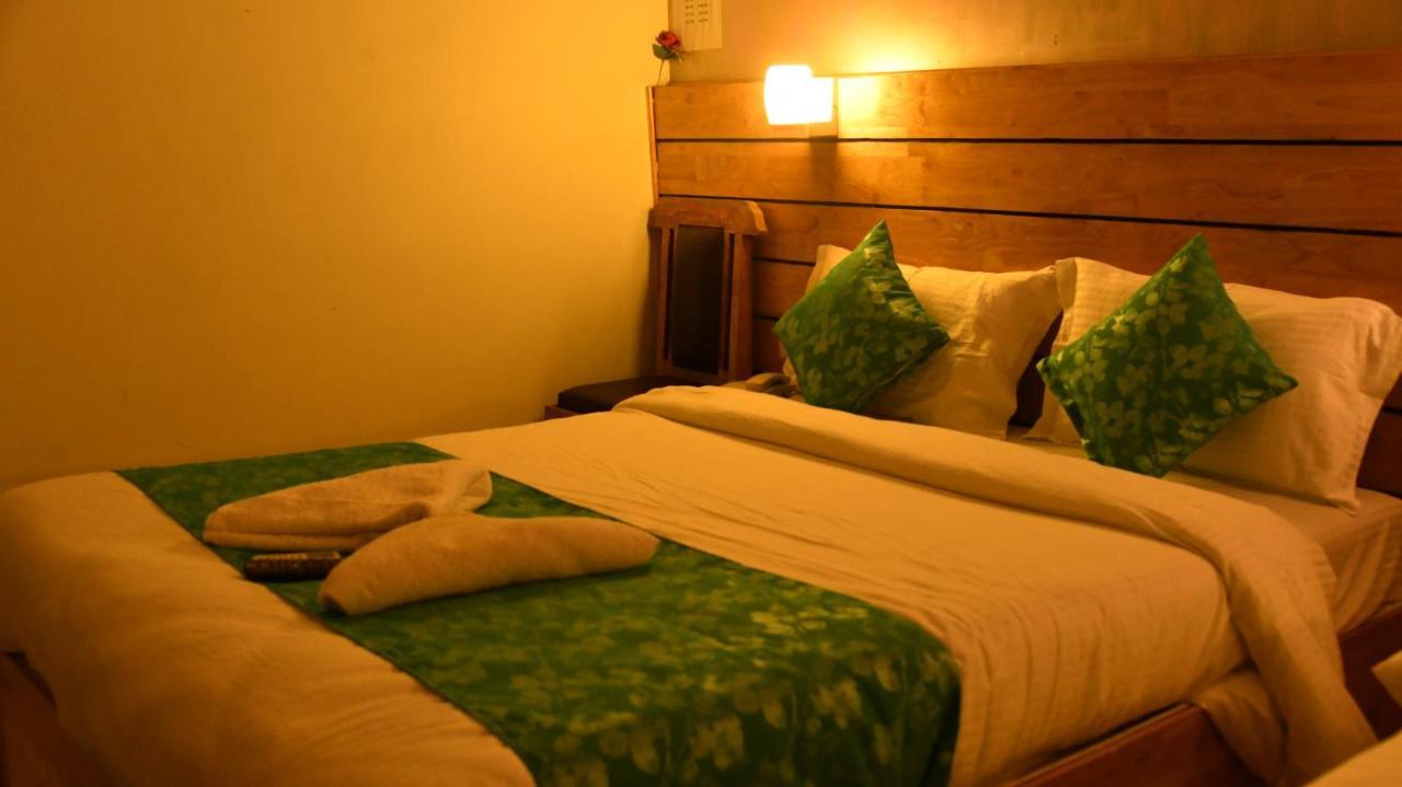 Hotel Sea Rock Jangli Ghat Exterior photo